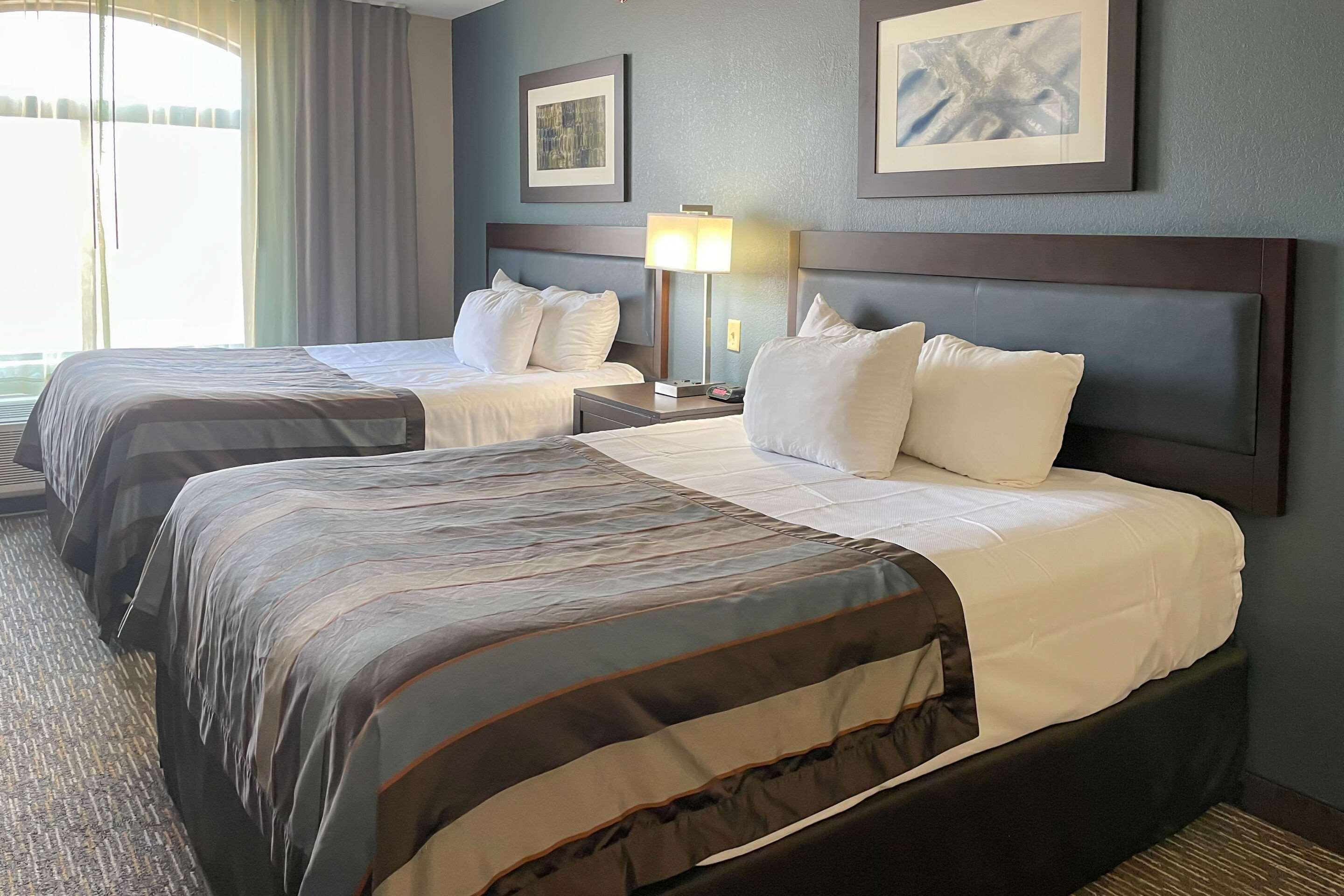 Comfort Inn & Suites Grand Blanc-Flint Bagian luar foto