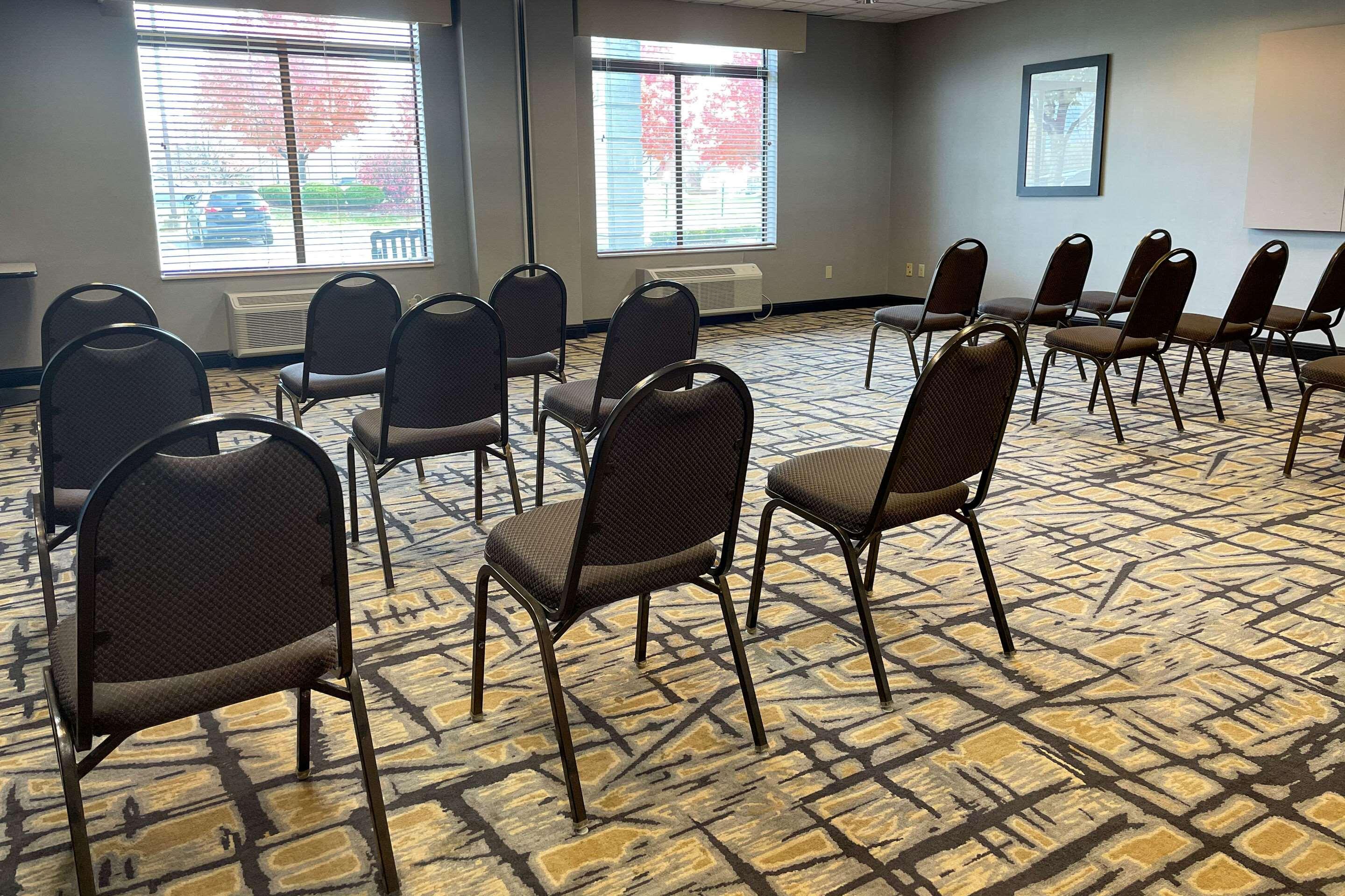 Comfort Inn & Suites Grand Blanc-Flint Bagian luar foto