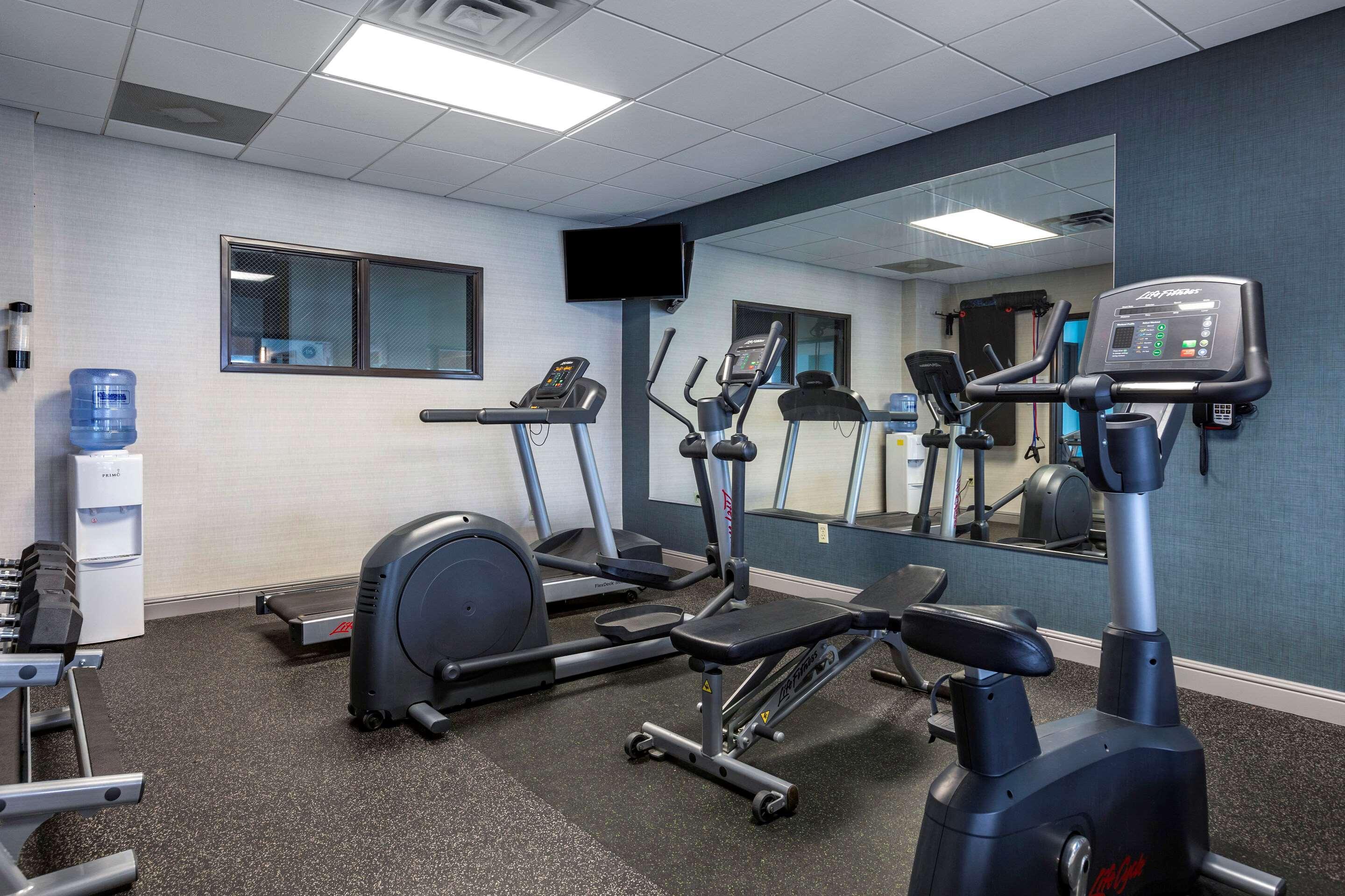 Comfort Inn & Suites Grand Blanc-Flint Bagian luar foto